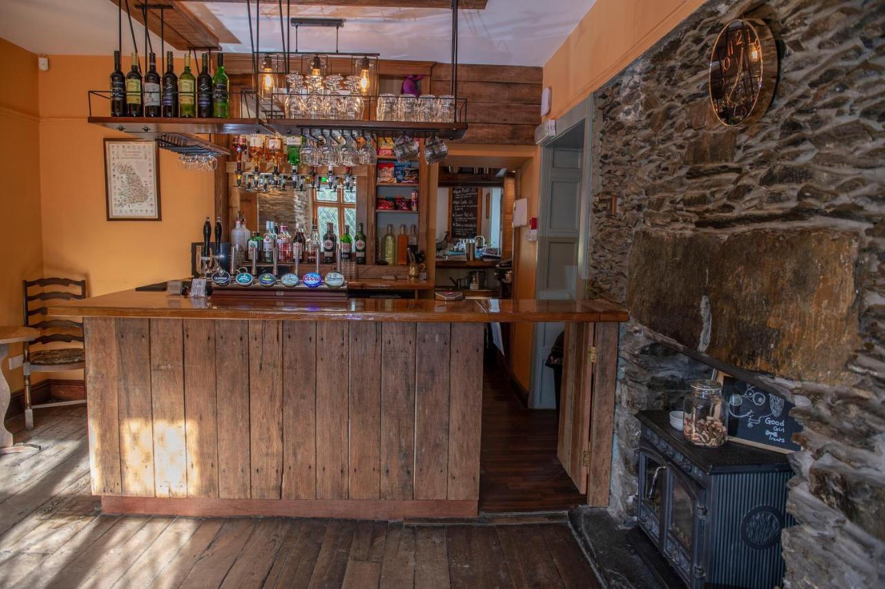 The Berwyn Arms Hotell Corwen Eksteriør bilde