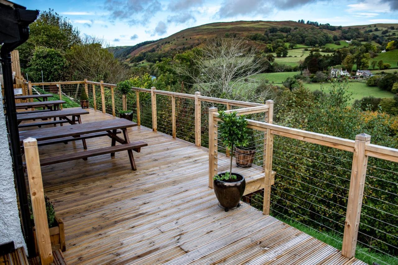The Berwyn Arms Hotell Corwen Eksteriør bilde